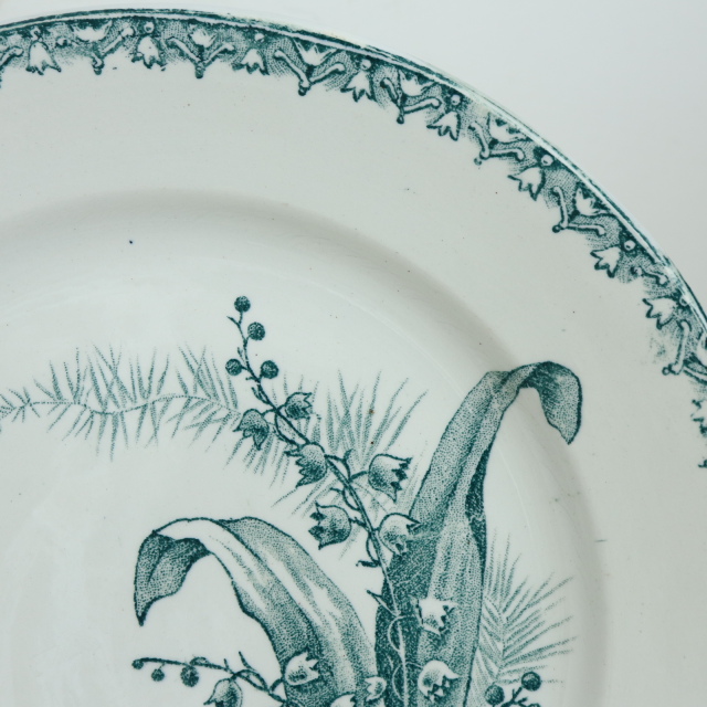 アンティーク プレート スズラン デザート皿 MUGUET フランス サンタマン製 ST.AMAND AMANDINOISE