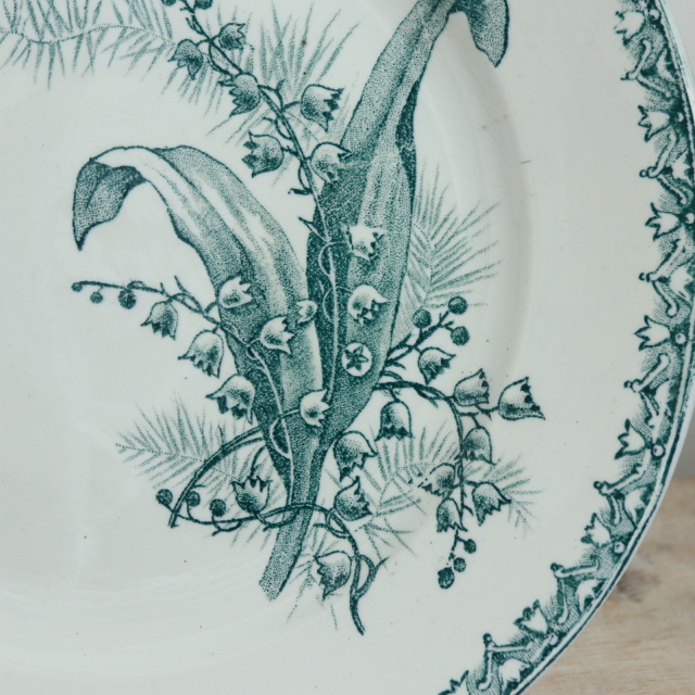 アンティーク プレート スズラン デザート皿 MUGUET フランス サンタマン製 ST.AMAND AMANDINOISE