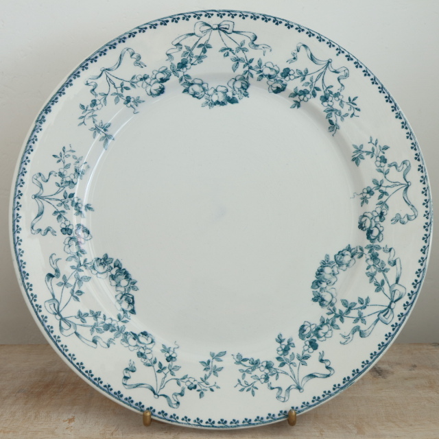 売り切り❤️フランスアンティーク❤️金縁皿2客(21cm) 年末売り切り❤️フランスアンティーク❤️金縁皿2客(21cm