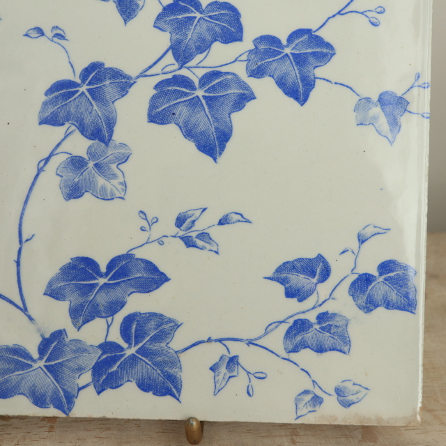 アンティーク タイル アイビー フランス クレイユモントロー製 Creil Montereau