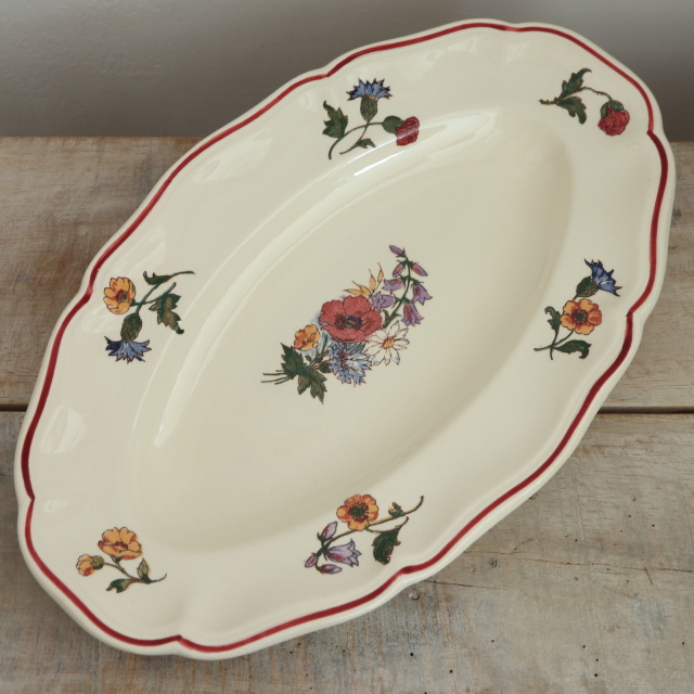 売り切り❤️フランスアンティーク❤️金縁皿2客(21cm) 年末売り切り❤️フランスアンティーク❤️金縁皿2客(21cm)