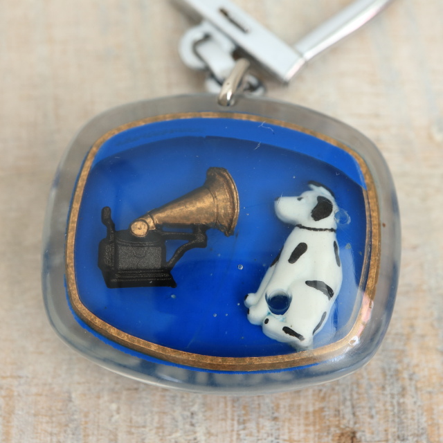 ブルボンキーホルダー ニッパー 犬 PATHE MARCONI