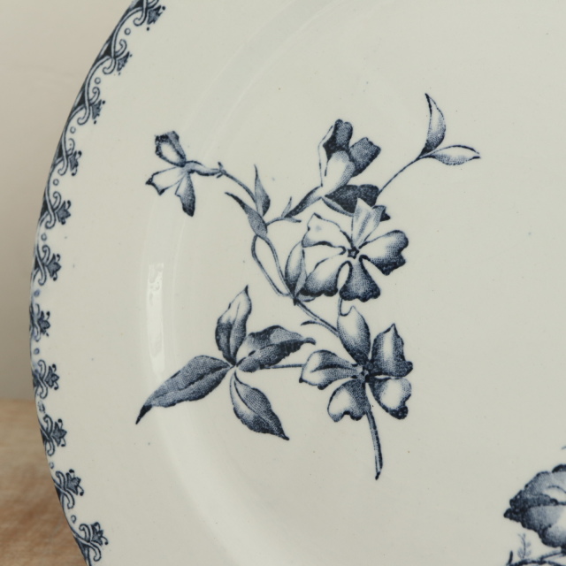 アンティークプレート デザート皿 VEGA フランス サルグミンヌ製 U&C SARREGUEMINES