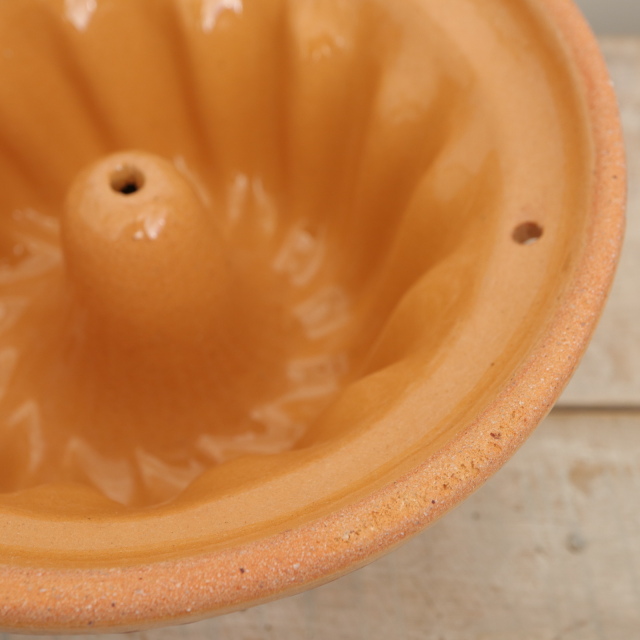 クグロフ型 コウノトリ ナチュラル 16cmサイズ アルザス地方 スフレンハイム焼き 陶器製