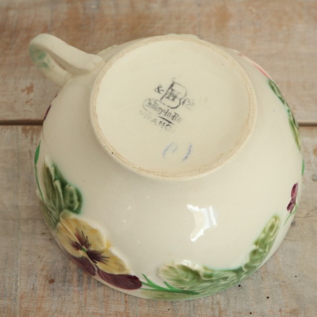 アンティーク ショコラカップ＆ソーサー パンジー バルボティーヌ フランス ショワジールロワ製 Choisy le Roi