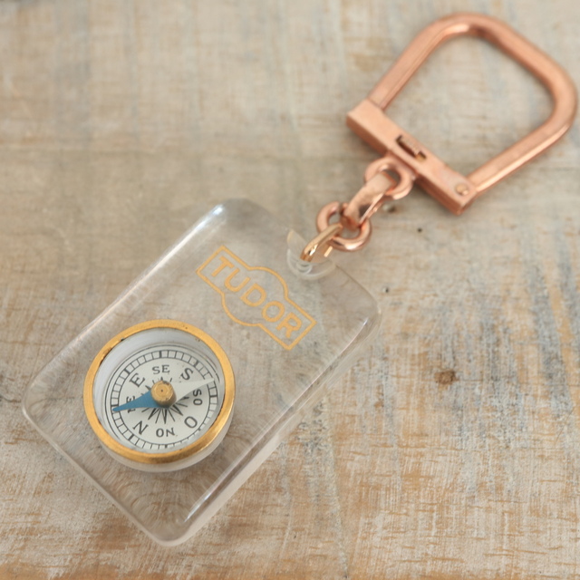 ブルボンキーホルダー チュードル 方位磁針 TUDOR