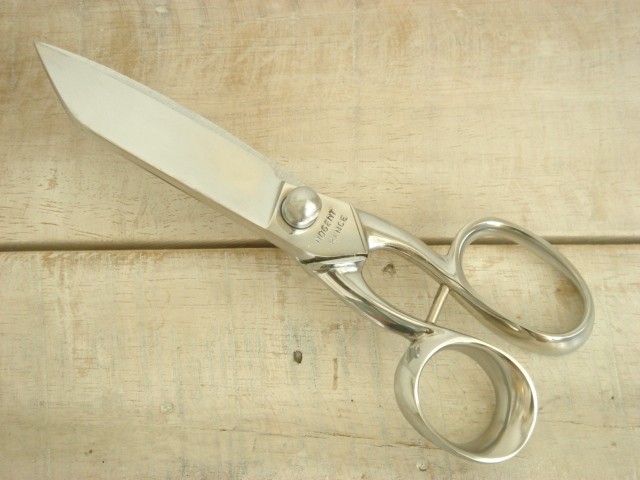 ハサミ　NOGENT　ノジャン　ケース入り Nogent製 Professional scissors Petit Tailleur 17cm ノジャン製 手芸