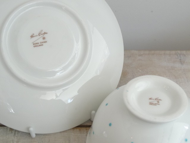 Susie cooper スージークーパー レイズドスポット ティーカップ＆ソーサー