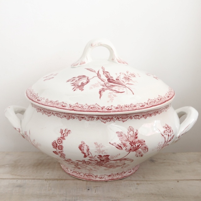 フランスアンティーク・サルグミンヌ フォンタンジュ・スーピエール1点 アンティーク スーピエール フォンタンジュ フランス サルグミンヌ製