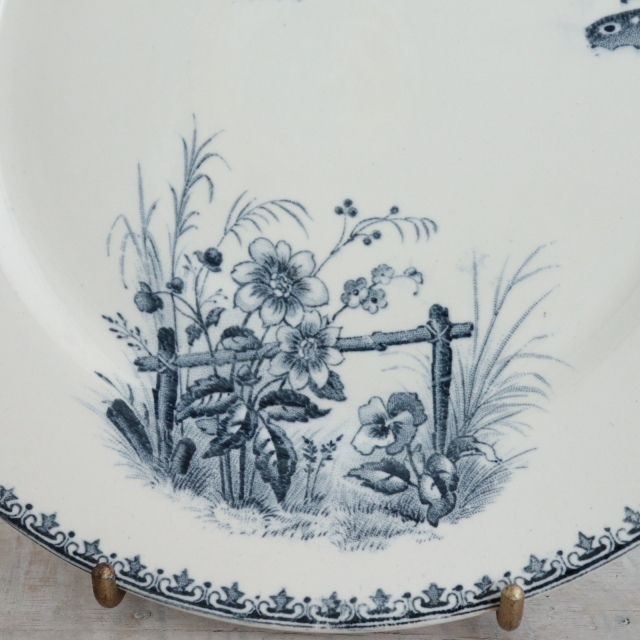 アンティークプレート 平皿 TSARINE フランス サルグミンヌ製