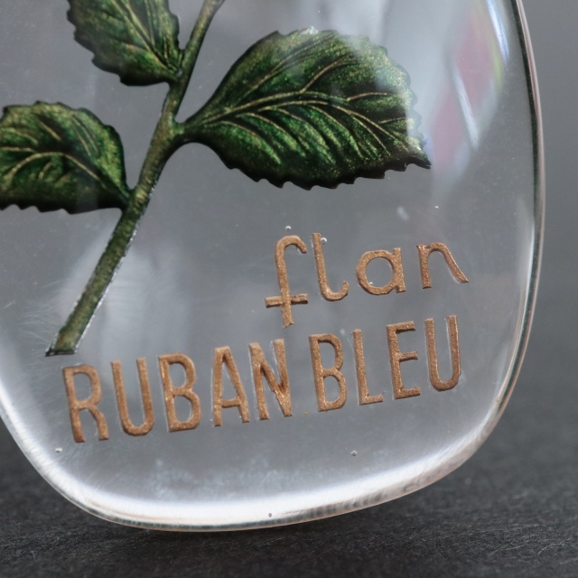 ブルボンキーホルダー FLAN RUBAN BLEU バラ