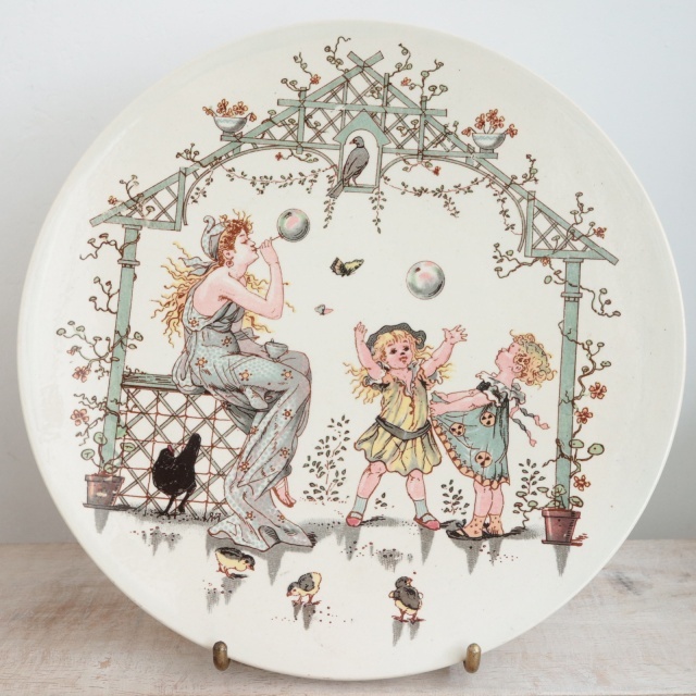 アンティークプレート Les petites filles et les bulles de savon フランス サルグミンヌ製 U&C SARREGUEMINES