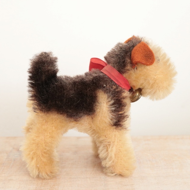 シュタイフヴィンテージ　エアデールテリア アンティーク シュタイフ エアデールテリア Steiff Terry 8cm