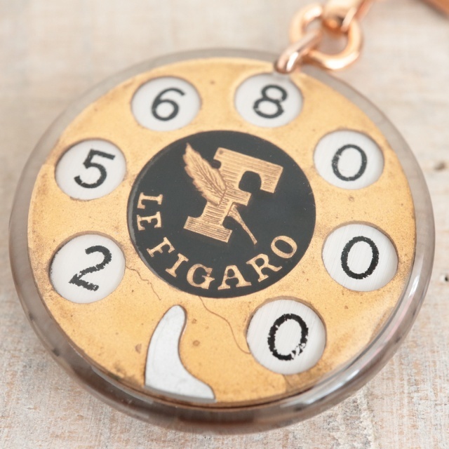 ブルボンキーホルダー フィガロ LE FIGARO