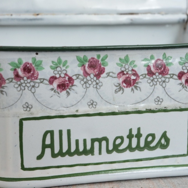 BB社 ローズガーランド アンティーク ホウロウ アリュメット缶 ALLUMETTES