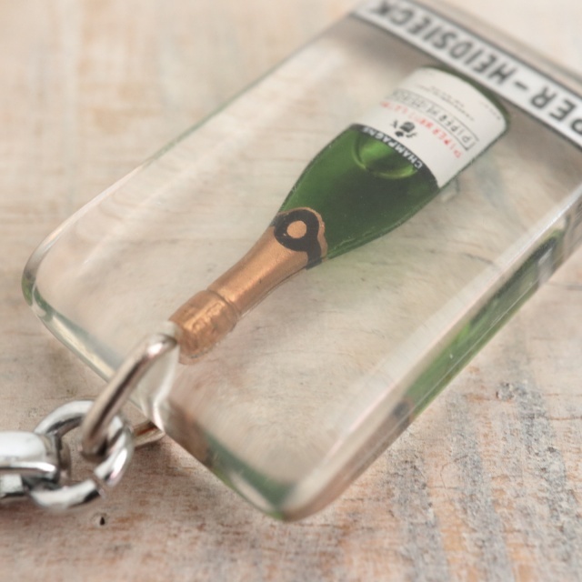 ブルボンキーホルダー シャンパン PIPER HEIDSIECK