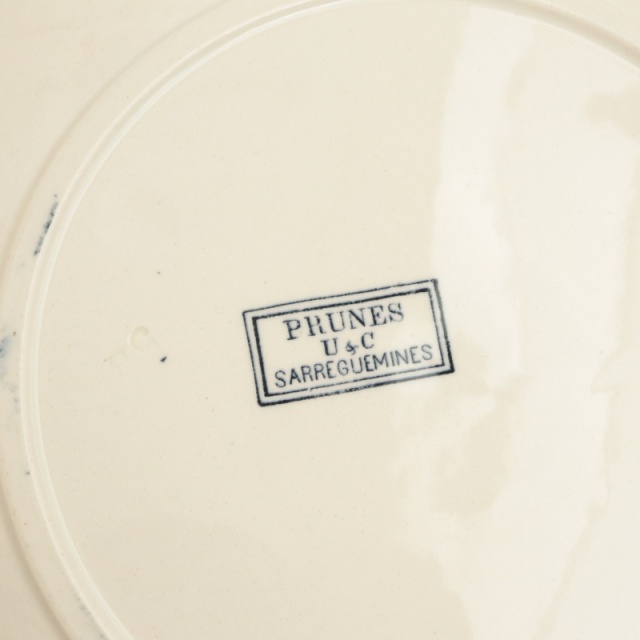 アンティークプレート PRUNES デザート皿 フランス サルグミンヌ製 U&C SARREGUEMINES