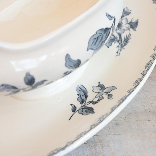 アンティーク ソーシエール ファヴォリ フランス サルグミンヌ製