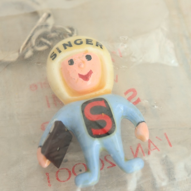 シンガーミシン ビンテージ フレンチキーホルダー 袋入り SINGER