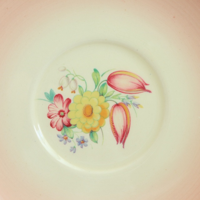 スージークーパー　 カップ＆ソーサー ピンク スージークーパー スウォンジースプレイ ピンク スープカップ