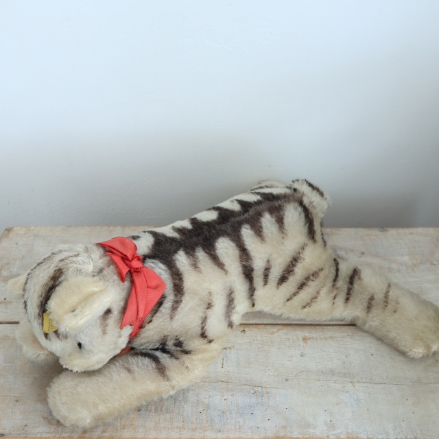 アンティーク シュタイフ お眠りネコ Steiff Floppy Kitty 28cm