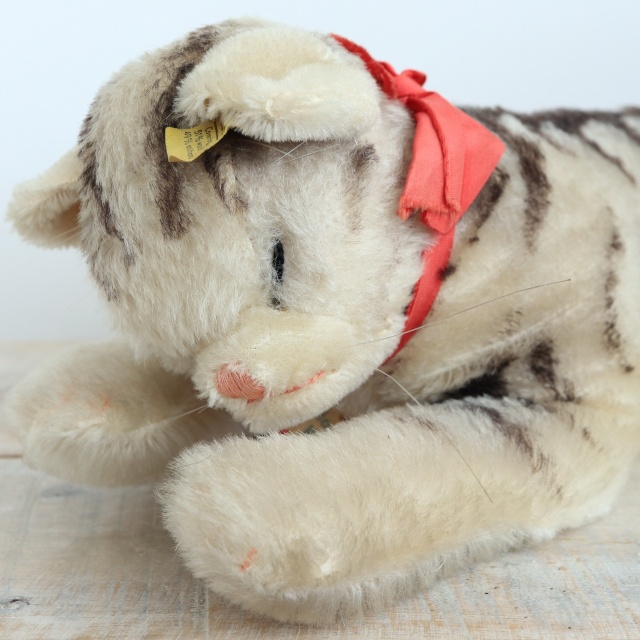 アンティーク シュタイフ お眠りネコ Steiff Floppy Kitty 28cm