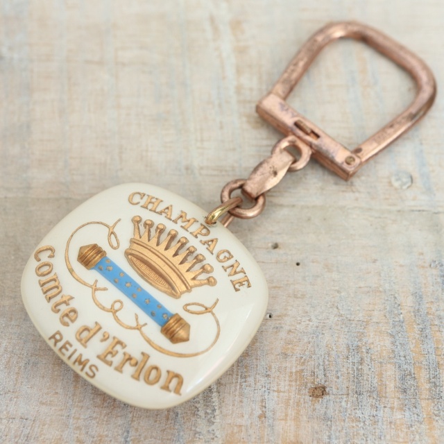 ブルボンキーホルダー シャンパン CHAMPAGNE COMTE D'ERLON REIMS