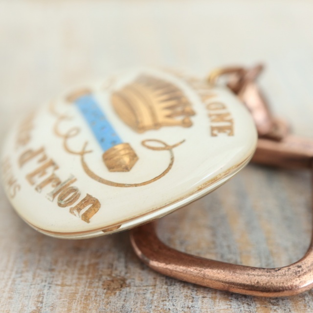 ブルボンキーホルダー シャンパン CHAMPAGNE COMTE D'ERLON REIMS