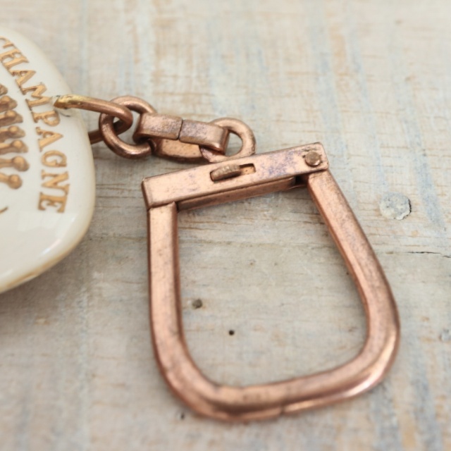 ブルボンキーホルダー シャンパン CHAMPAGNE COMTE D'ERLON REIMS