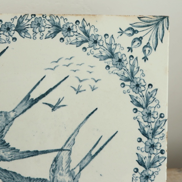 アンティーク タイル ツバメ HIRONDELLES フランス ロンウィー製 LONGWY