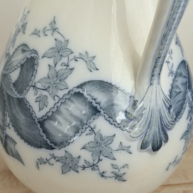 アンティーク ピシェ ROSETTE フランス サルグミンヌ製 U&C SARREGUEMINES