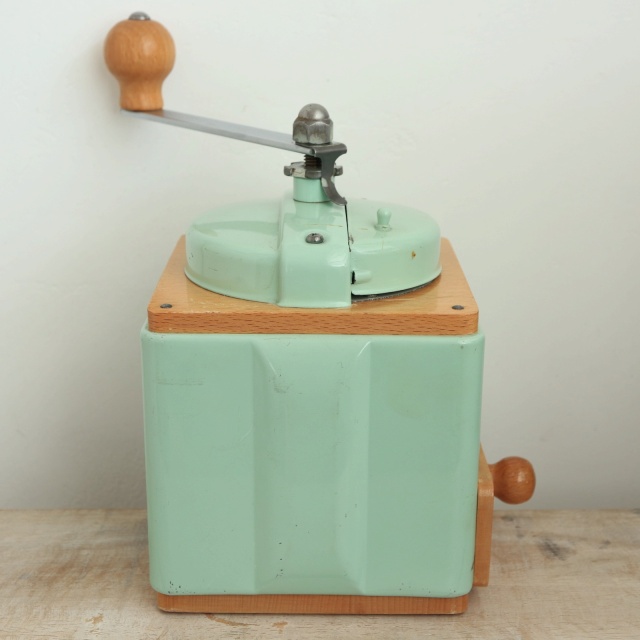 レア！ヴィンテージ コーヒーミル ミントグリーン プジョー フランス製 プジョー ビンテージ コーヒーミル ミントグリーン PEUGEOT