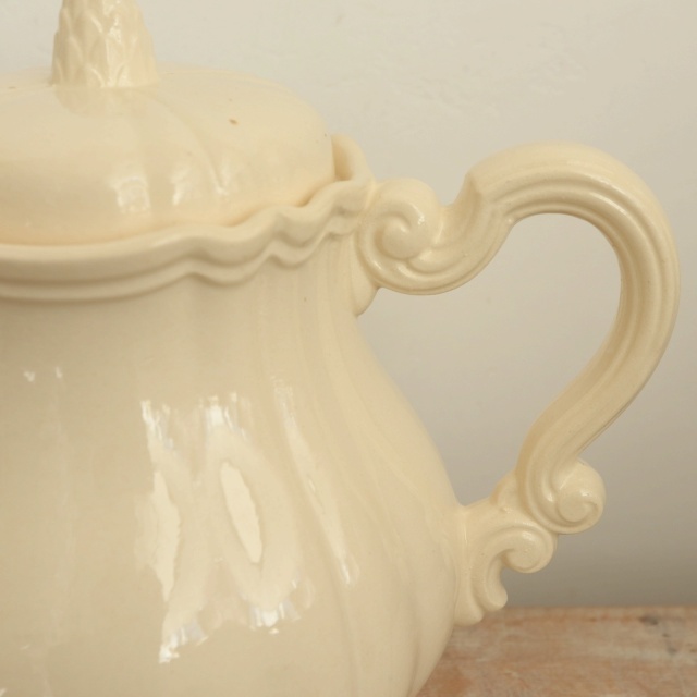 アンティーク ティーポット 花リム Ivoire フランス サルグミンヌ製 Sarreguemines