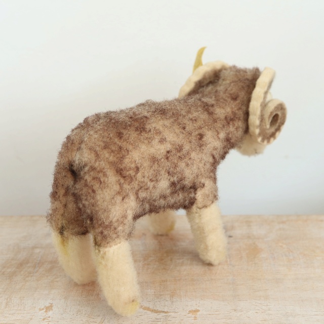 アンティーク シュタイフ 牡羊 おひつじ Steiff Wotan 12cm