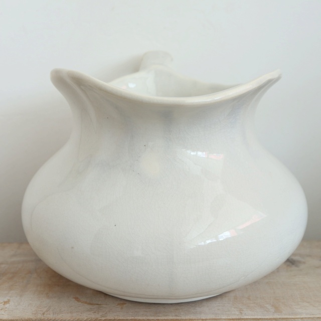 フランスアンティーククレイユモントロー小さなピシェ猫 H7.9cm