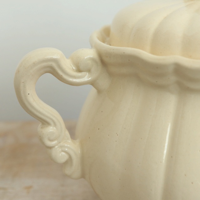 アンティーク シュガーポット 花リム Ivoire フランス サルグミンヌ製 Sarreguemines