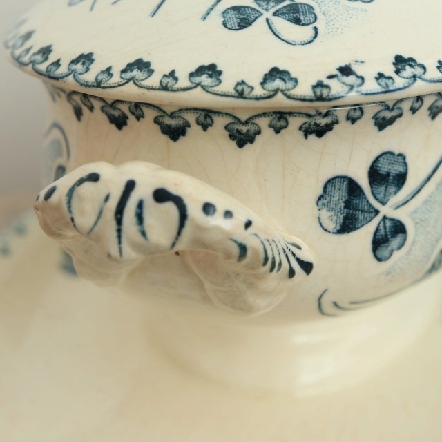 アンティーク ソーシエール シロツメクサ CATINAT フランス Emile bourgeois GRAND DEPOT