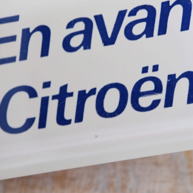 ブルボンキーホルダー サヴィニャック シトロエン Savignac En avant Citroen !