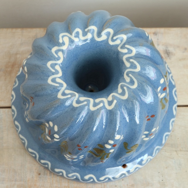 クグロフ型 小花 ライトブルー 20cmサイズ アルザス地方 スフレンハイム焼き 陶器製