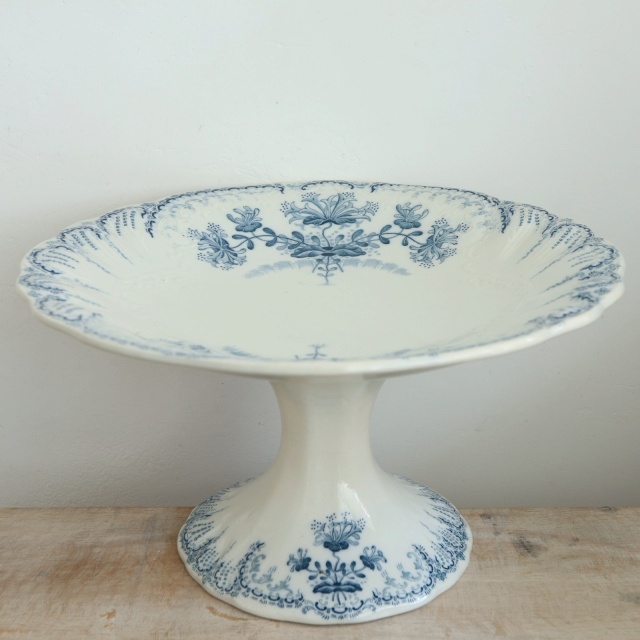 St Amand サンタマン　Régence レジャンス　クリームポット 立体的な縁周りに繊細な絵柄が優雅なサンタマンの食器