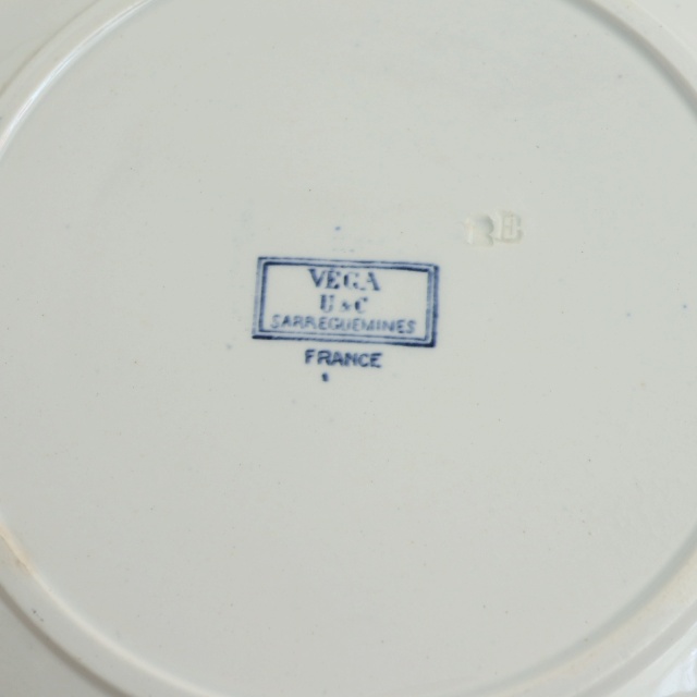 アンティークプレート 皿 VEGA フランス サルグミンヌ製 U&C SARREGUEMINES