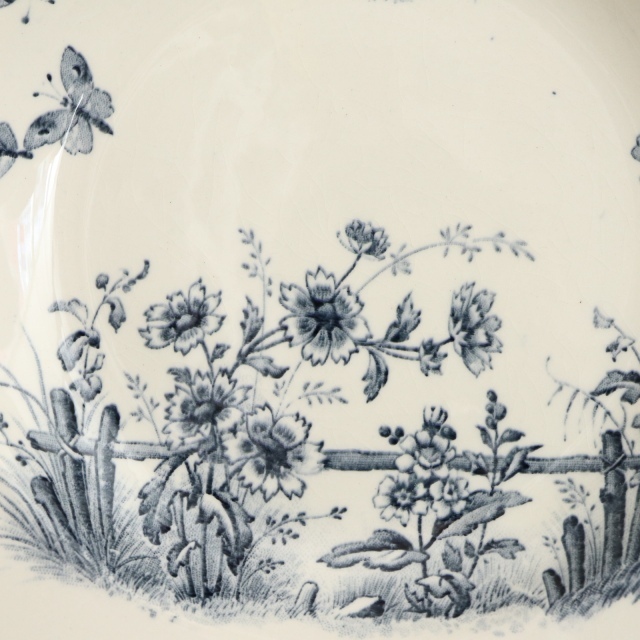 アンティークプレート 深皿 フランス サルグミンヌ製 TSARINE  SARREGUEMINES & DIGOIN