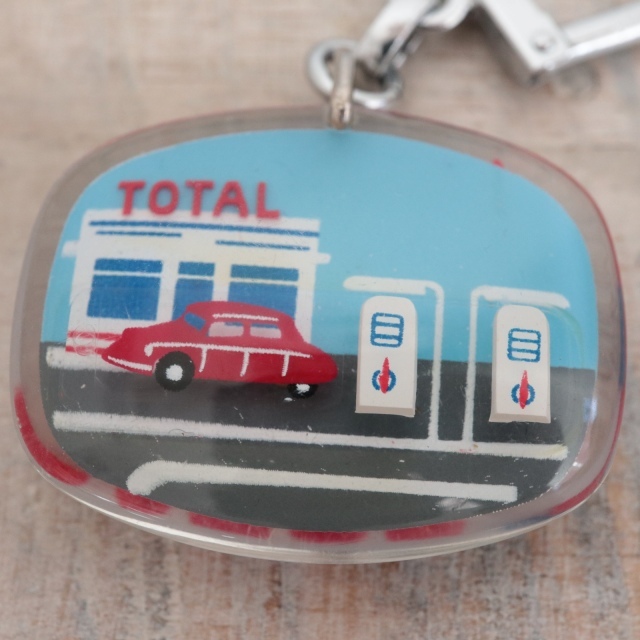 ブルボンキーホルダー トタル シトロエン TOTAL CITROEN DS BOURBON