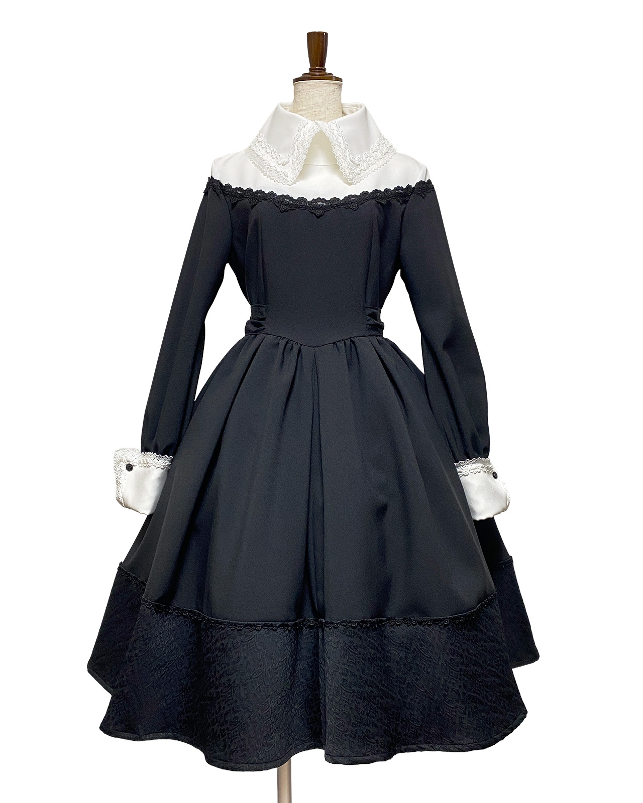 余剰分の販売] ワンピース・リリィ｜品番506025 MIHO MATSUDA