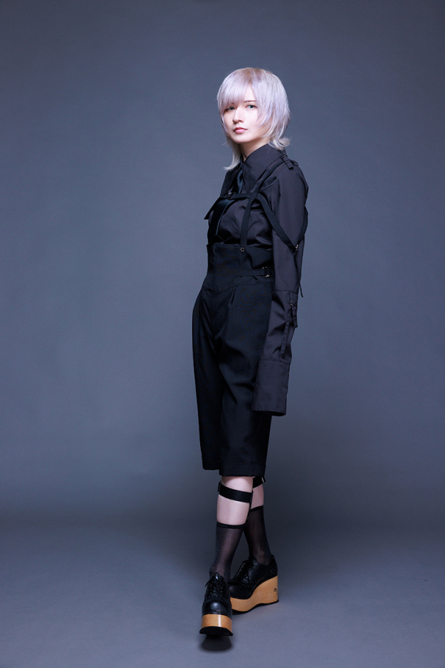 2023_aw01_m_08.jpg