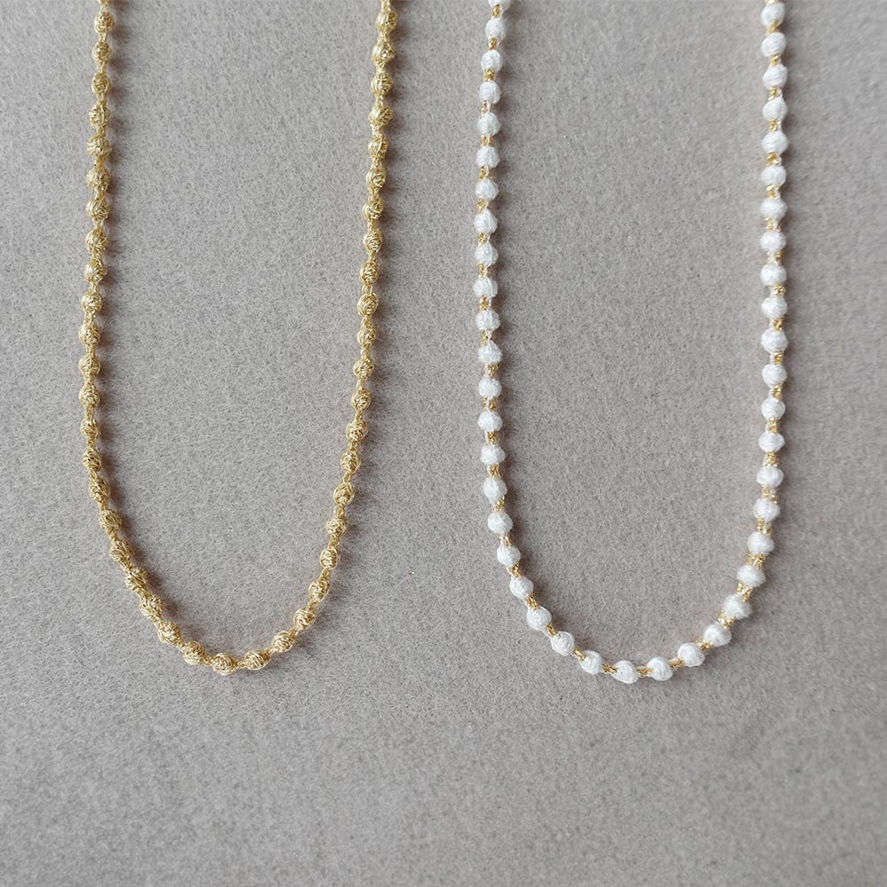 刺繍技術でできた肌に優しい ネックレス | マイクロスフィア55