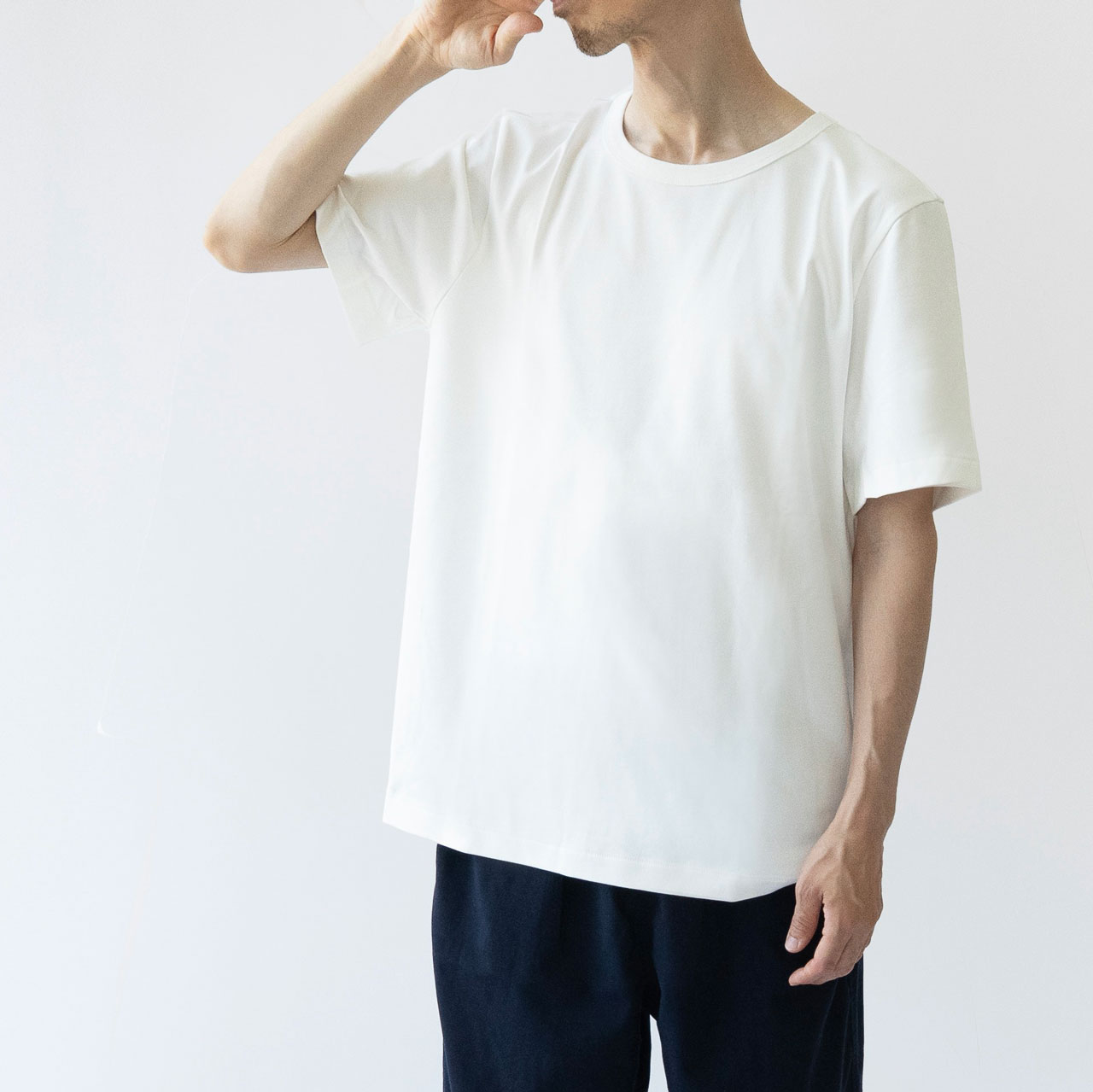 希少コットンの上質な白Tシャツ - kitt