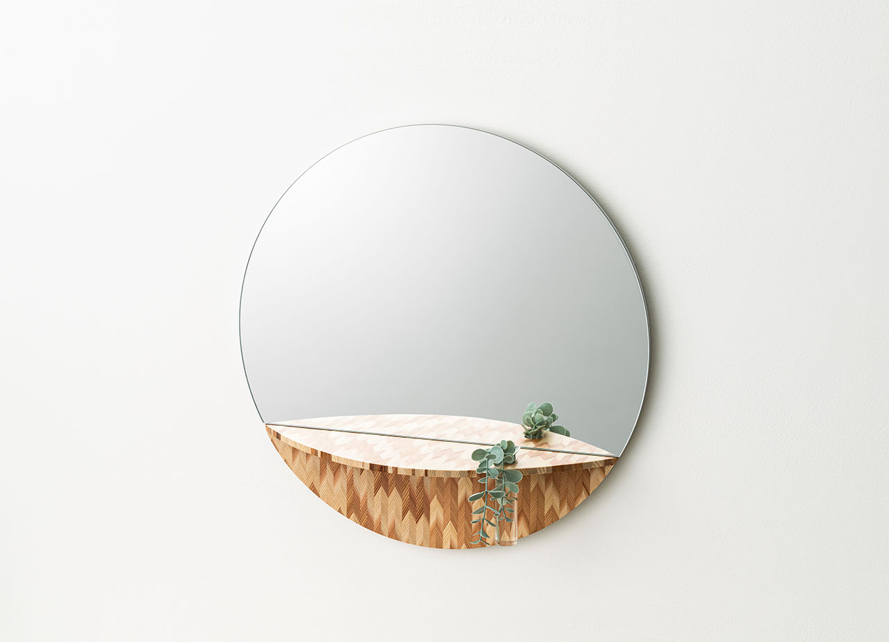 一輪挿しや小物の置ける 木目の美しいウォールミラー - ミマツ工芸