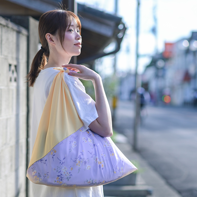 急な雨でも安心 超撥水のあずま袋 | AZUMA - 朝倉染布