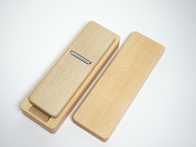 老舗かんな屋が作る、鰹節削り器 - 台屋